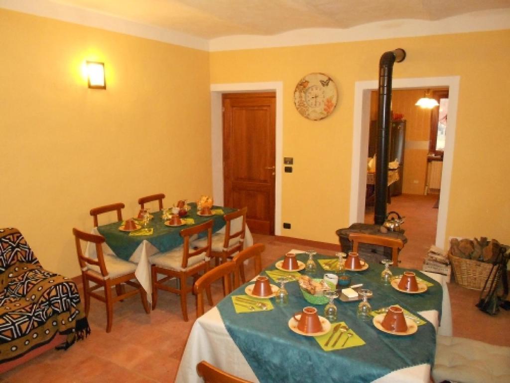 Il Grappolo In Langa Villa Monastero Bormida Ngoại thất bức ảnh