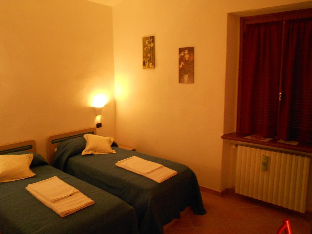Il Grappolo In Langa Villa Monastero Bormida Phòng bức ảnh